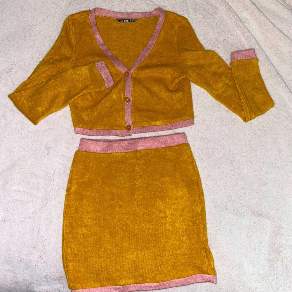 SHEIN SKIRT AND SWEATER SET. SIZE SMALL